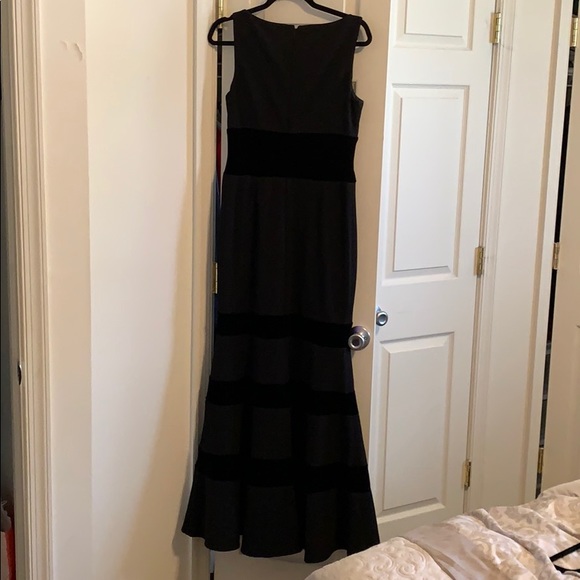 Vince Camuto Formal Dress - Picture 4 of 6